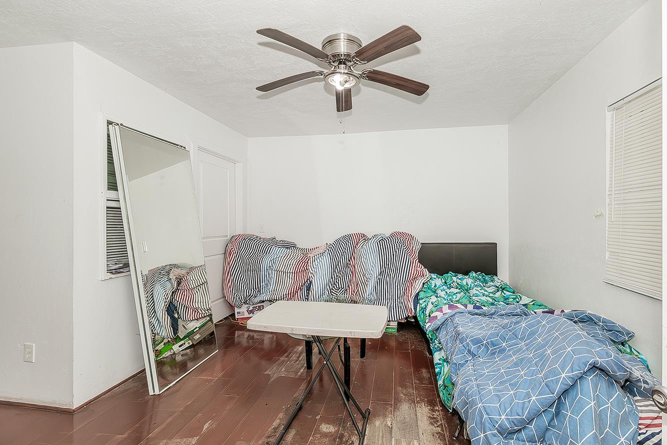 1636 S Clovis Ave, Fresno, CA 93727