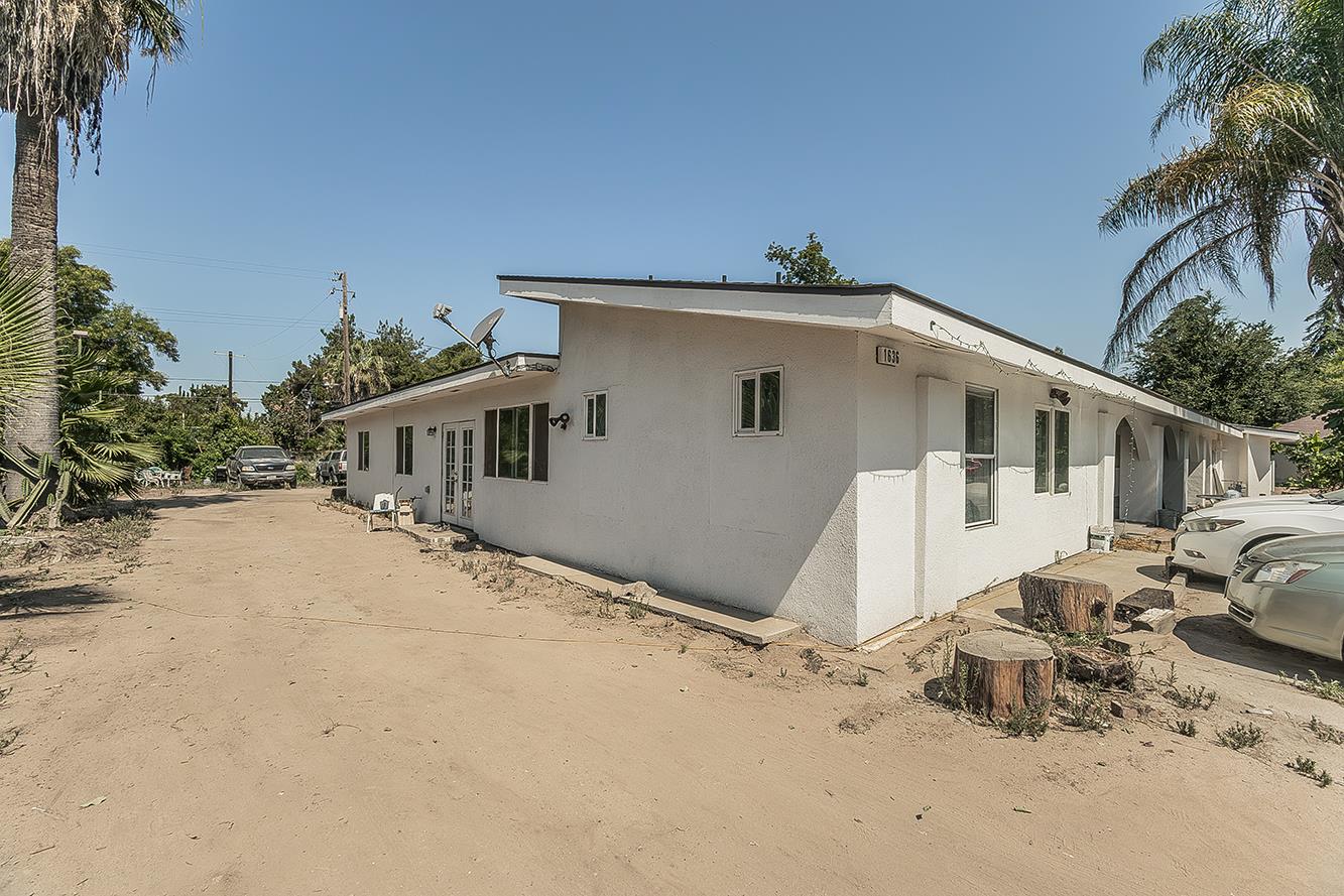 1636 S Clovis Ave, Fresno, CA 93727