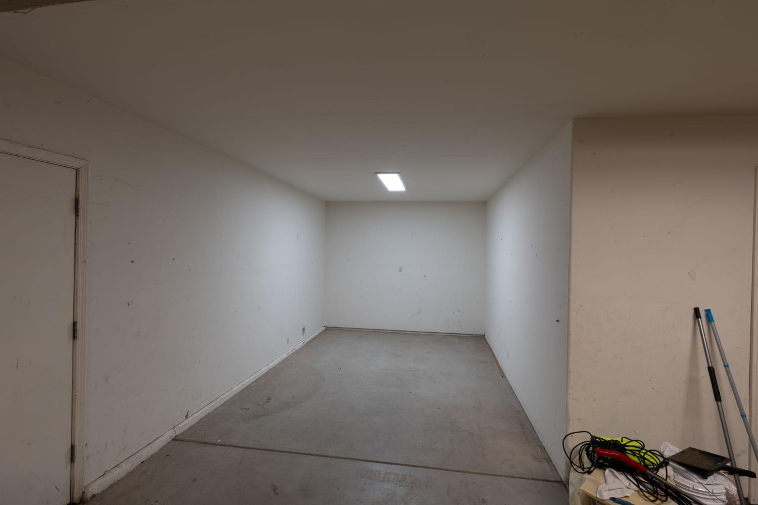 5583 W Floradora Ave, Fresno, CA 93722