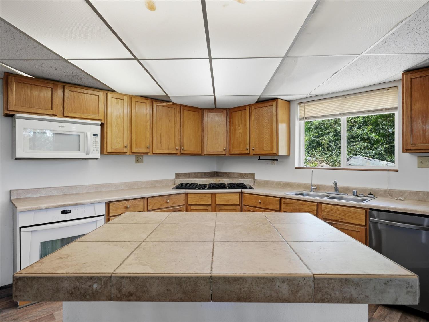 36211 Toku Poyah, North Fork, CA 93643