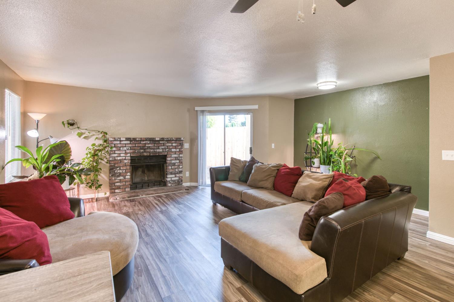 3595 W Harvard Ave, Fresno, CA 93722