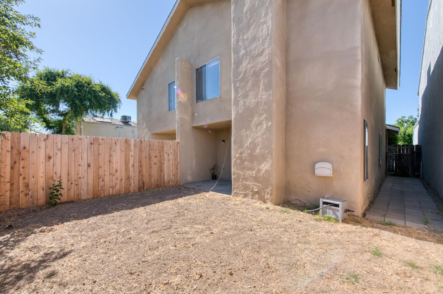 3595 W Harvard Ave, Fresno, CA 93722