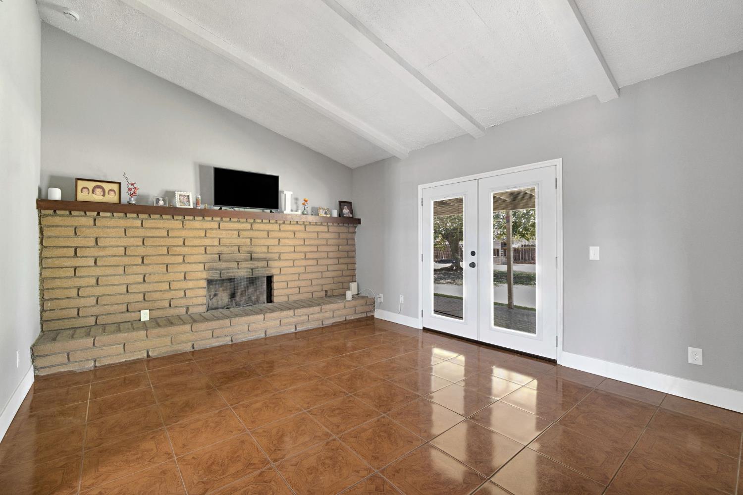 25410 Dawnridge Dr, Madera, CA 93638