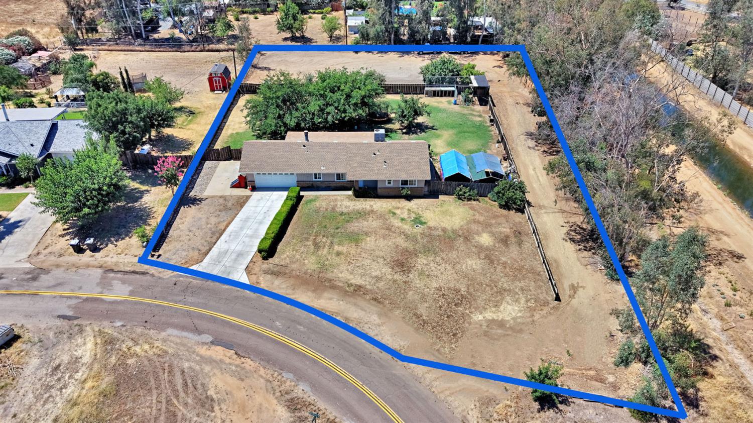 25410 Dawnridge Dr, Madera, CA 93638