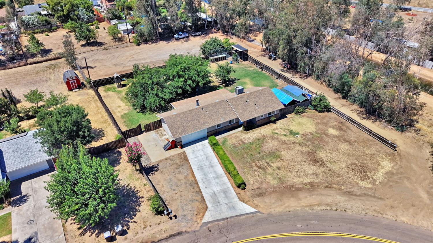 25410 Dawnridge Dr, Madera, CA 93638