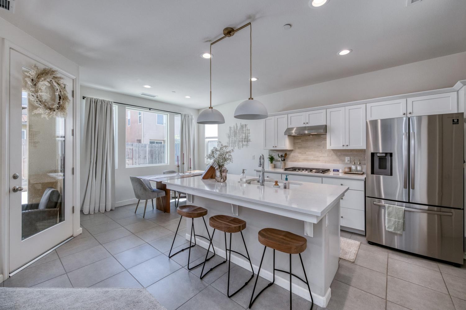836 Winchell Way W, Madera, CA 93636