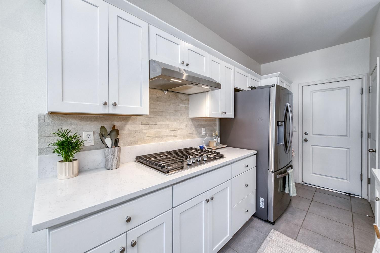 836 Winchell Way W, Madera, CA 93636