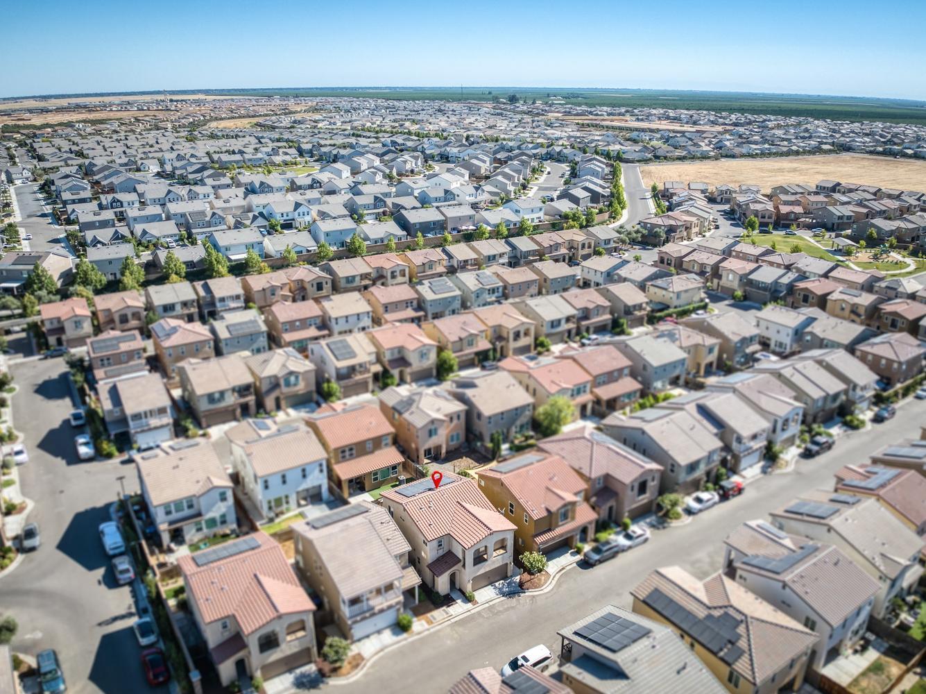 836 Winchell Way W, Madera, CA 93636