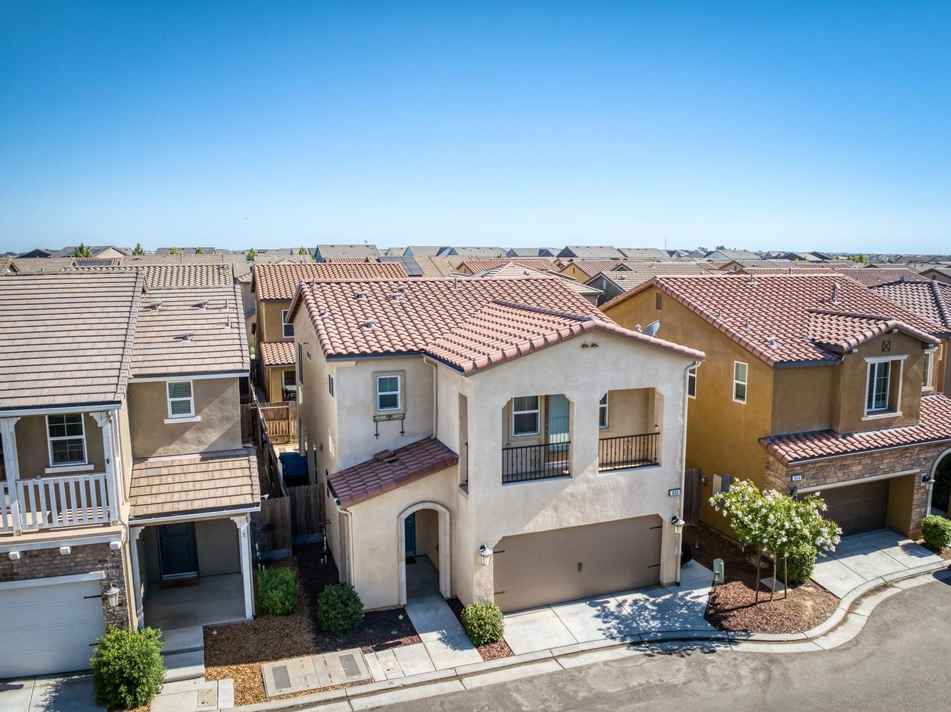 836 Winchell Way W, Madera, CA 93636