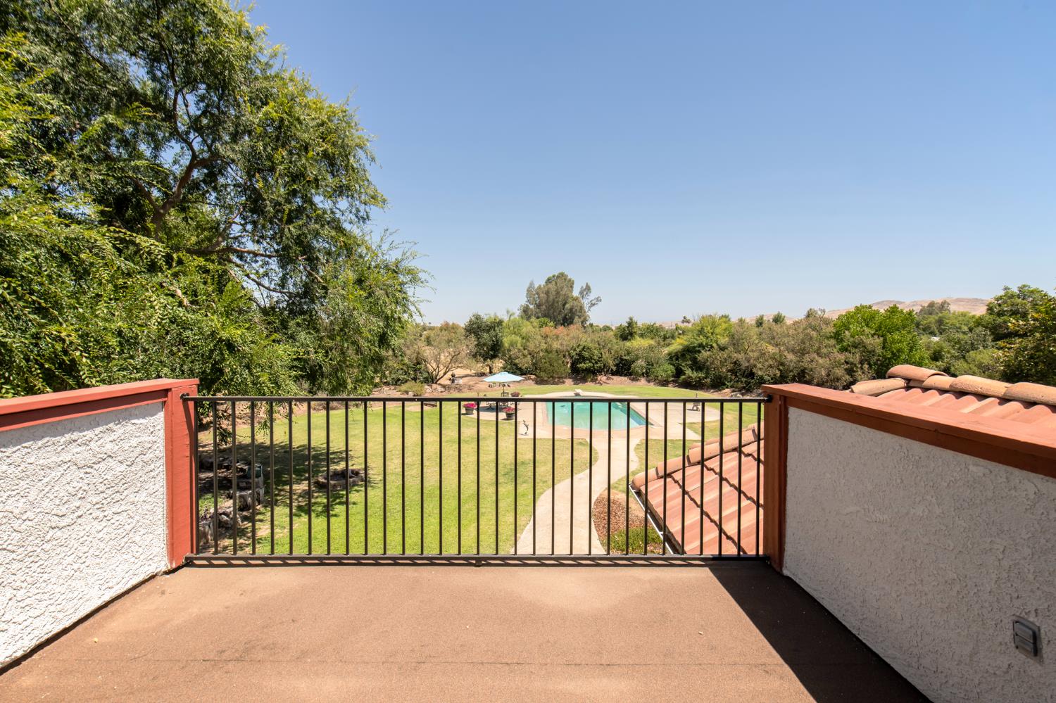 5232 Horseshoe Bend Ave, Clovis, CA 93619