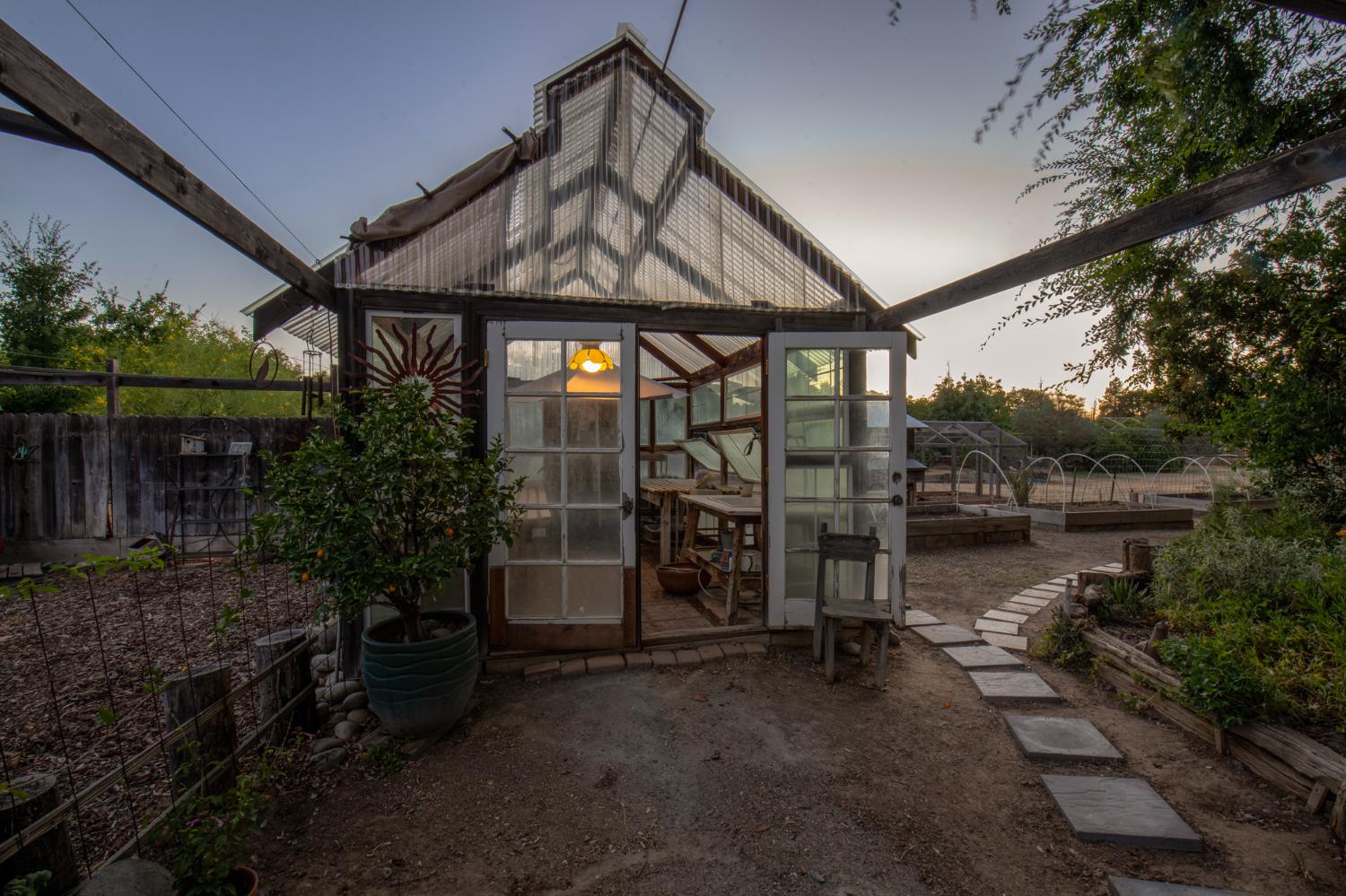 5232 Horseshoe Bend Ave, Clovis, CA 93619