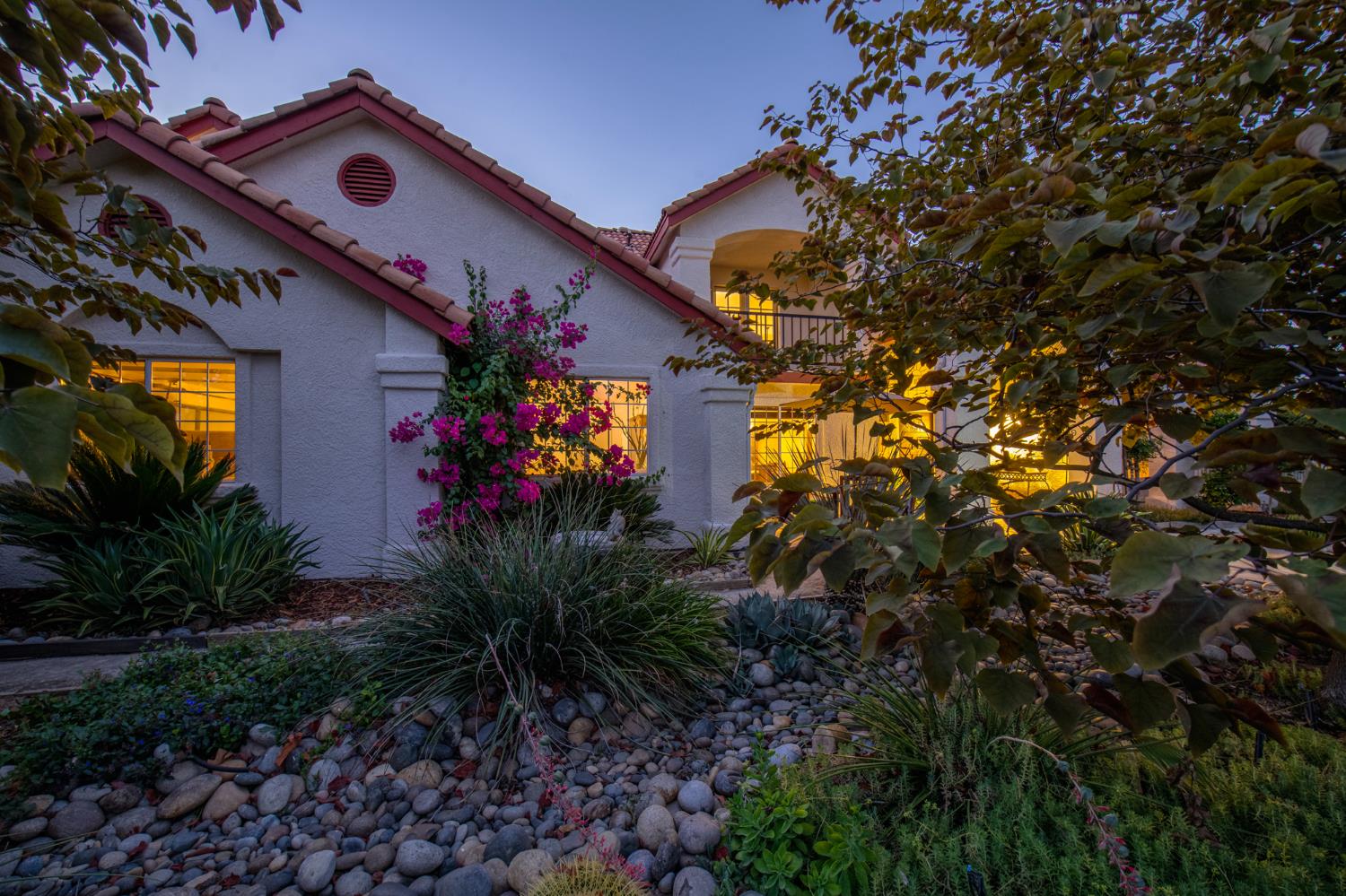 5232 Horseshoe Bend Ave, Clovis, CA 93619