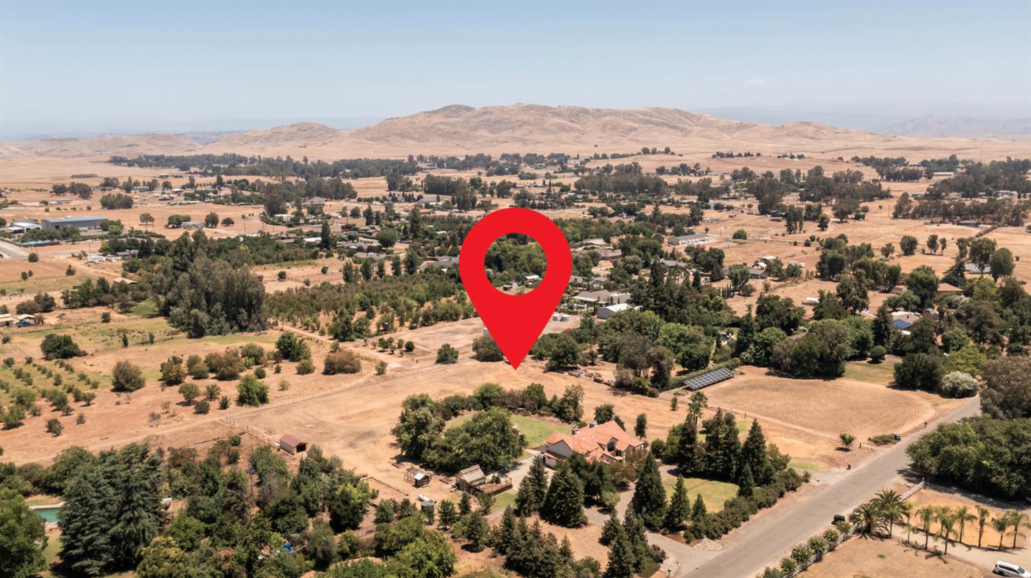 5232 Horseshoe Bend Ave, Clovis, CA 93619