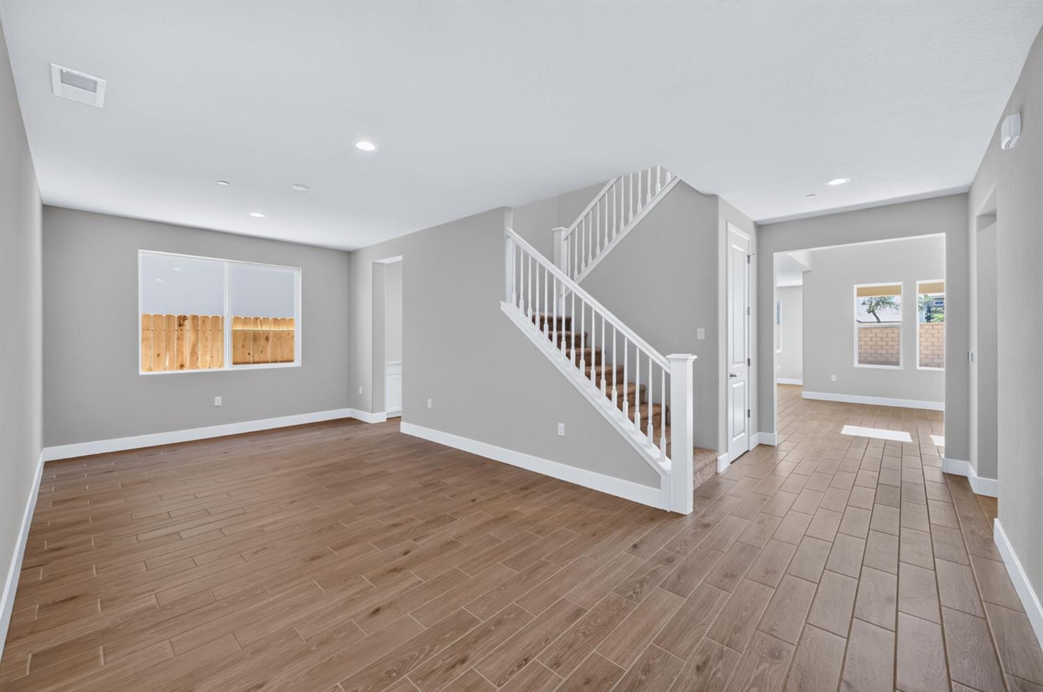 973 Peters Rd S, Madera, CA 93636