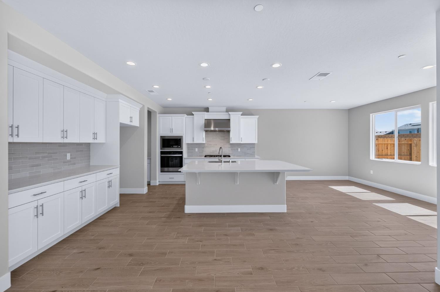 973 Peters Rd S, Madera, CA 93636