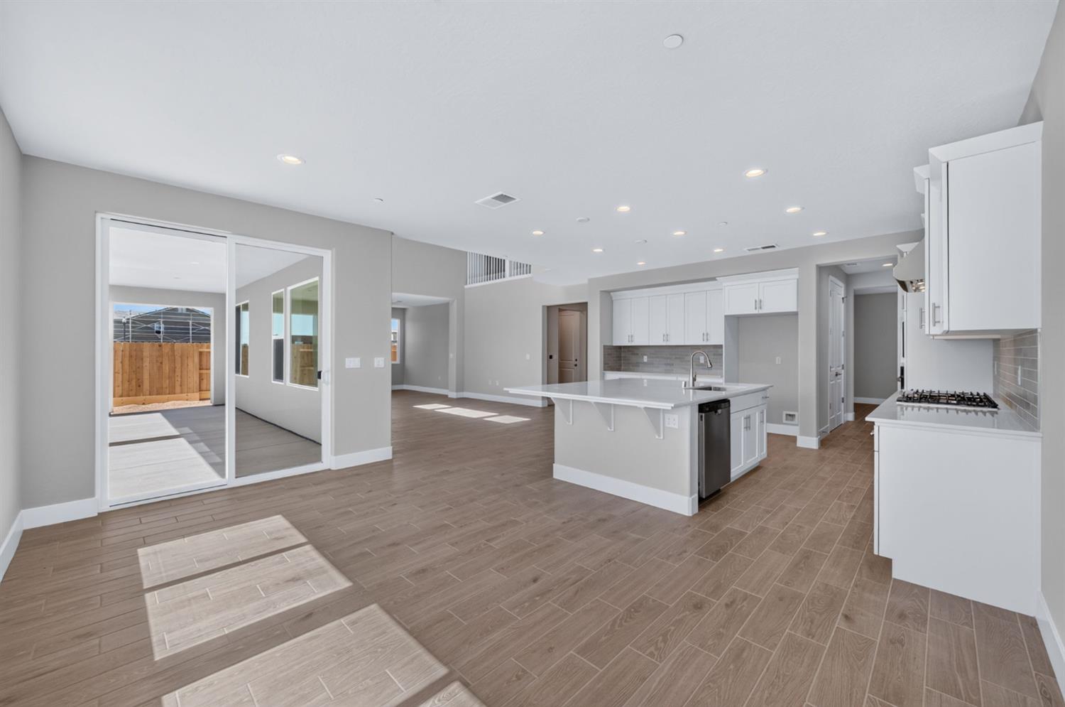 973 Peters Rd S, Madera, CA 93636