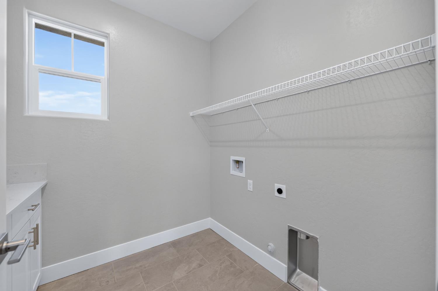 973 Peters Rd S, Madera, CA 93636