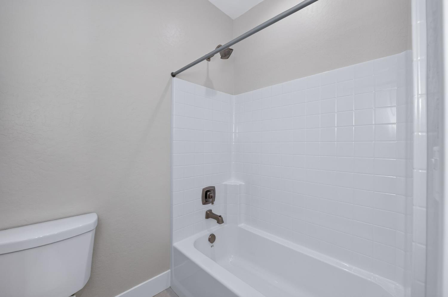 973 Peters Rd S, Madera, CA 93636