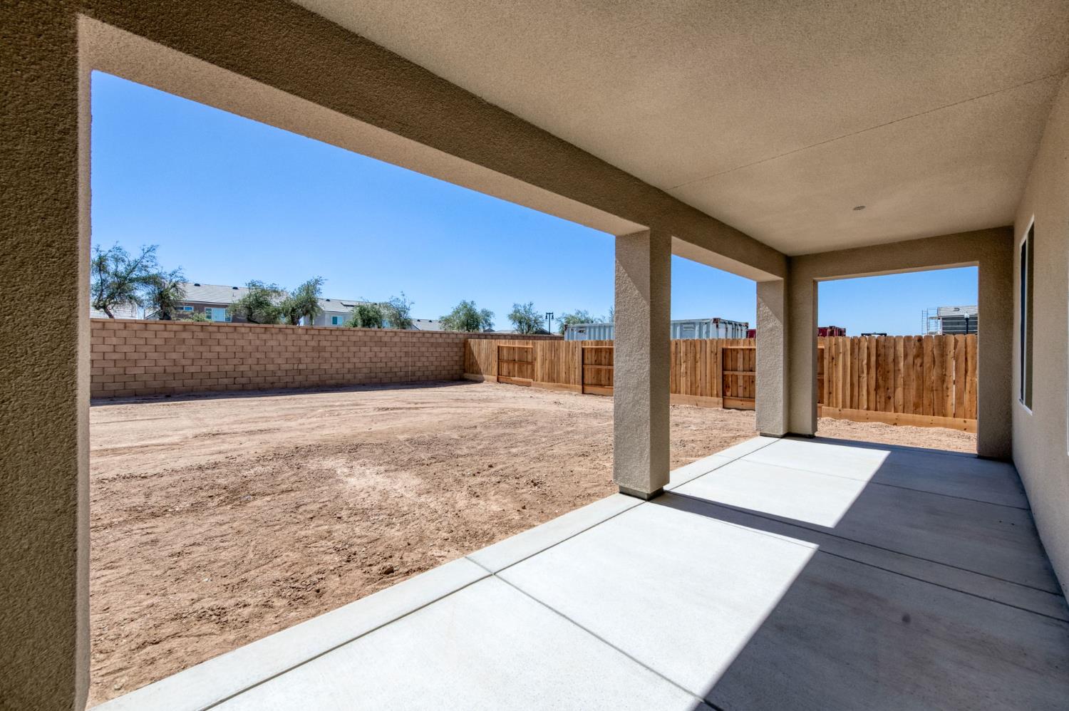 973 Peters Rd S, Madera, CA 93636