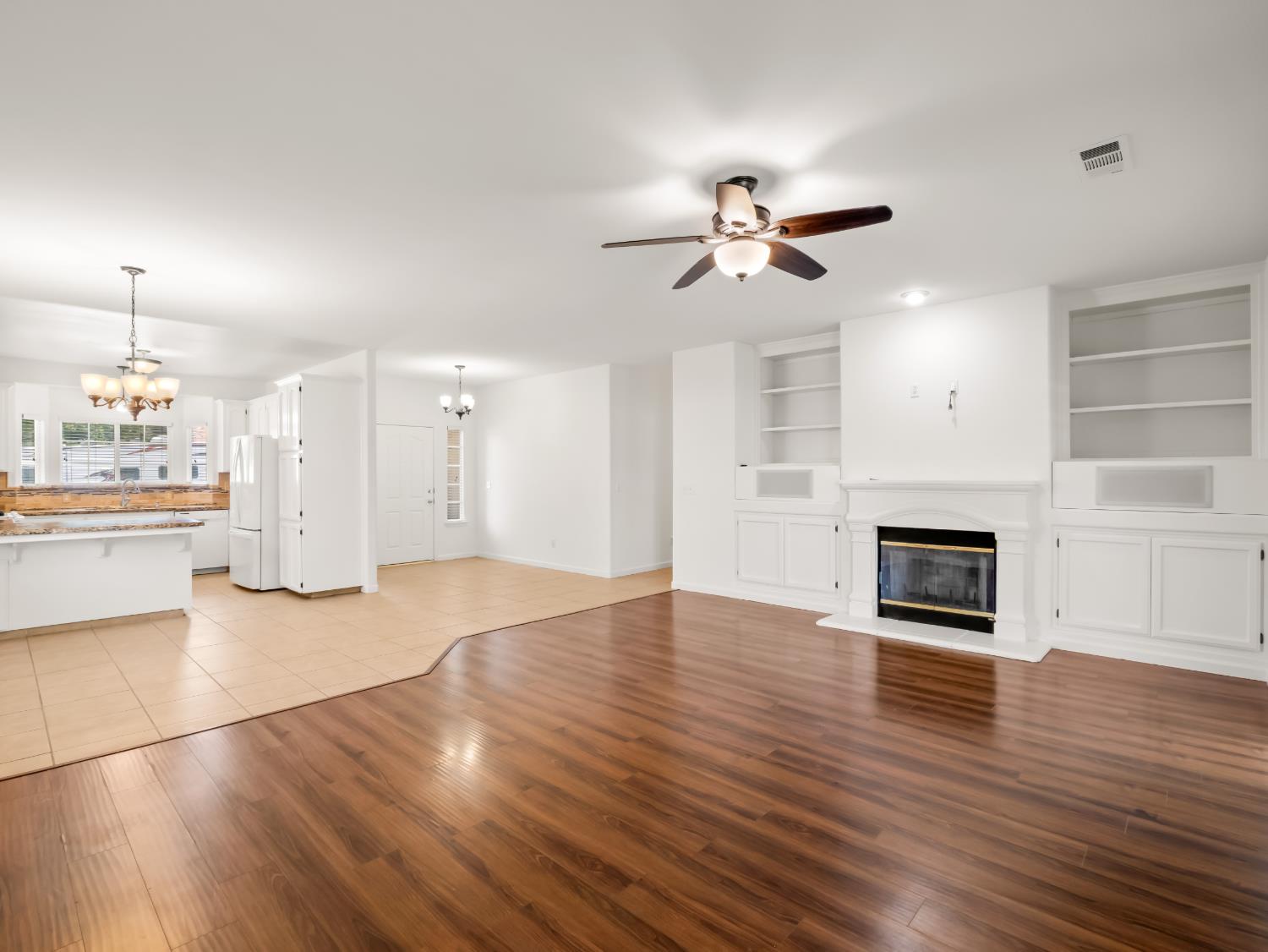 1291 Hillcrest St, Selma, CA 93662