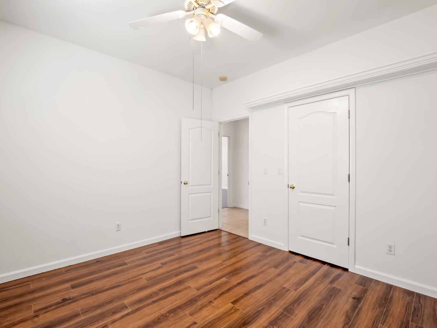 1291 Hillcrest St, Selma, CA 93662