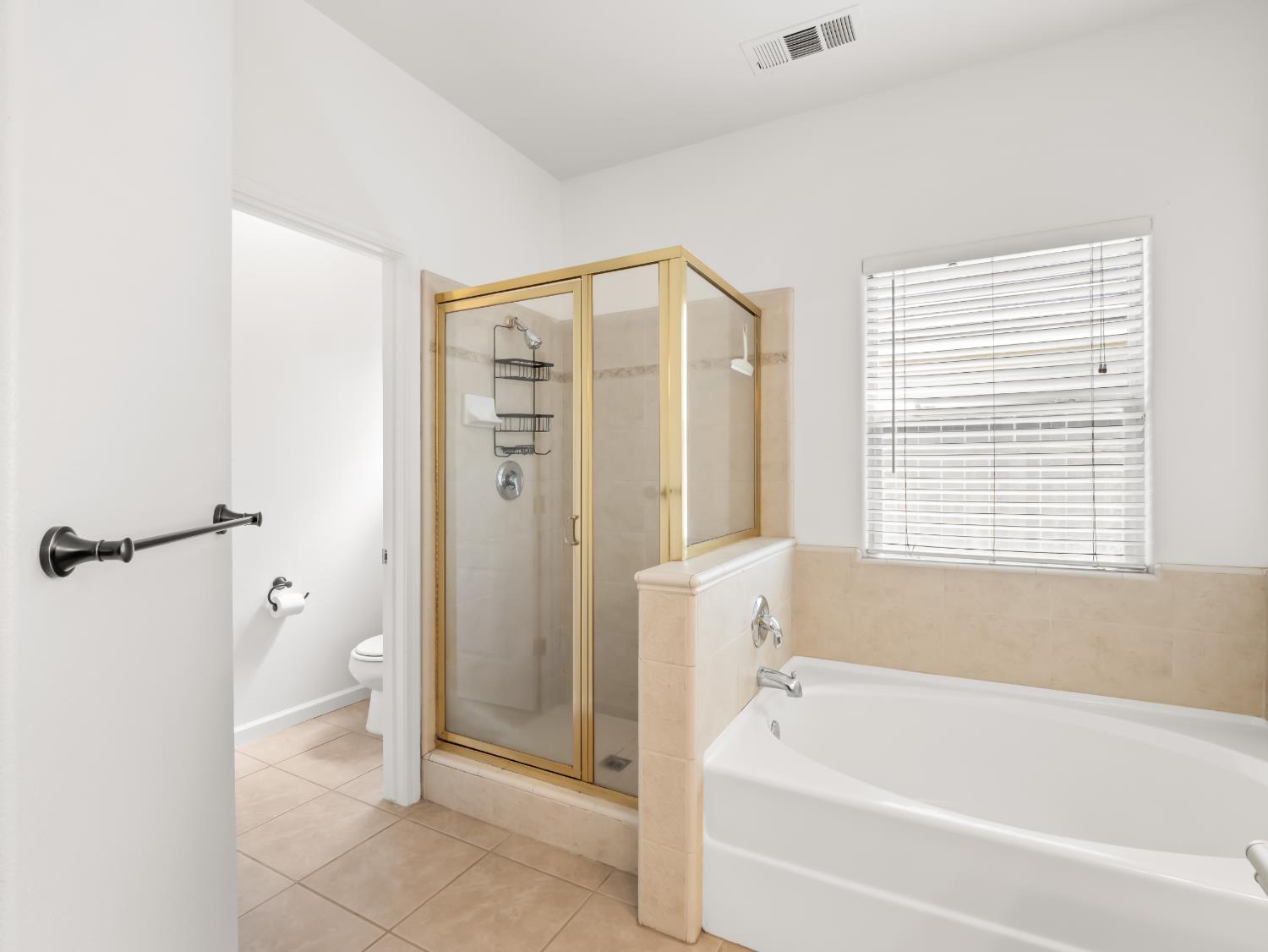 1291 Hillcrest St, Selma, CA 93662