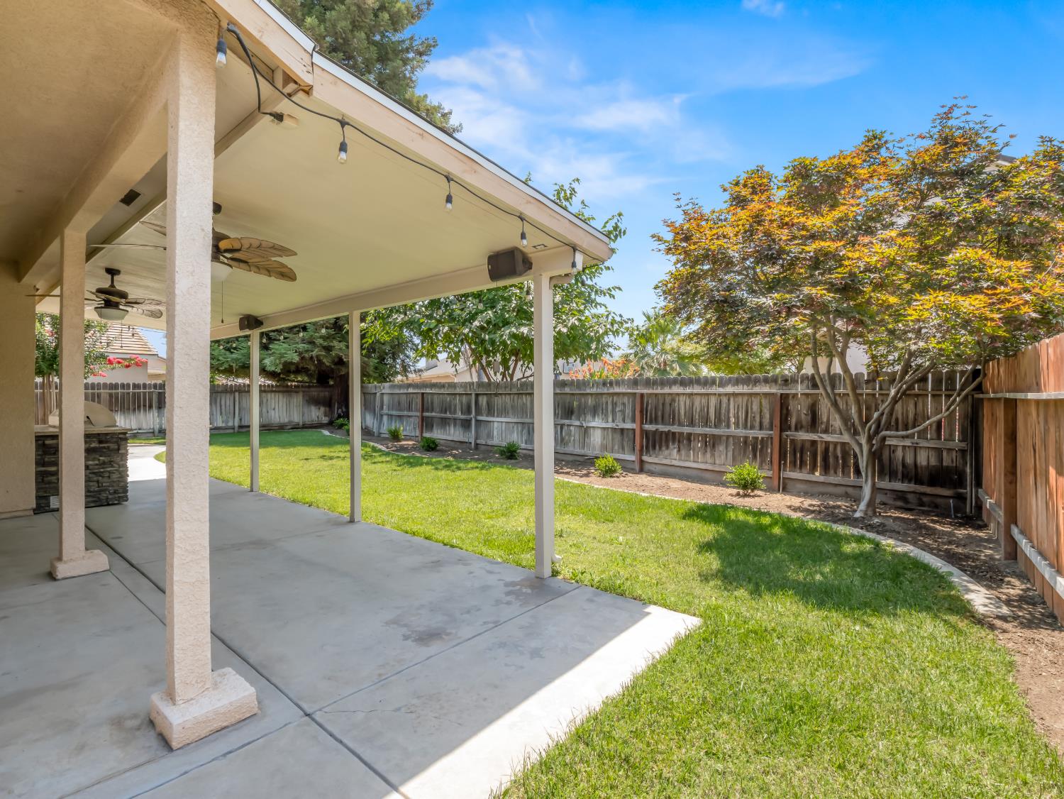 1291 Hillcrest St, Selma, CA 93662