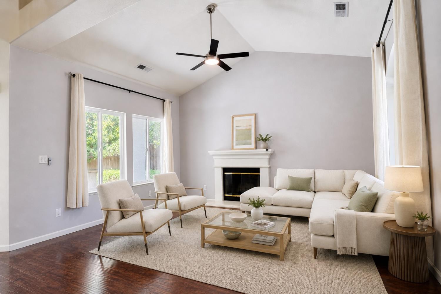 2771 E Waterford, Fresno, CA 93720