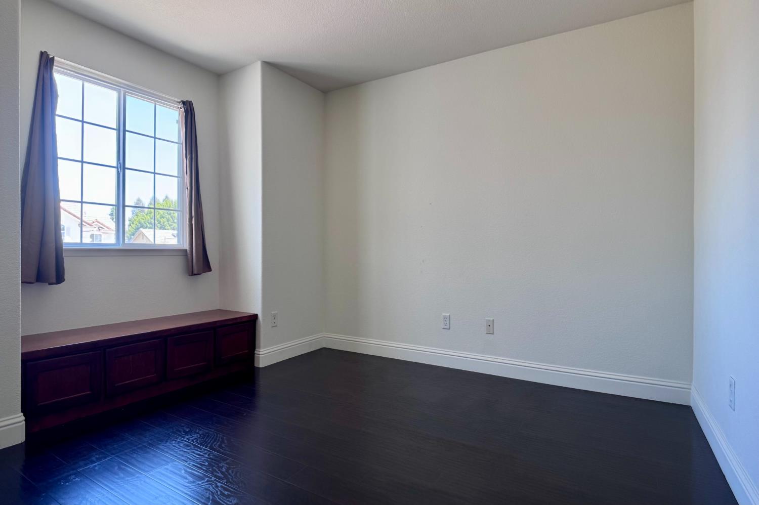 2771 E Waterford, Fresno, CA 93720