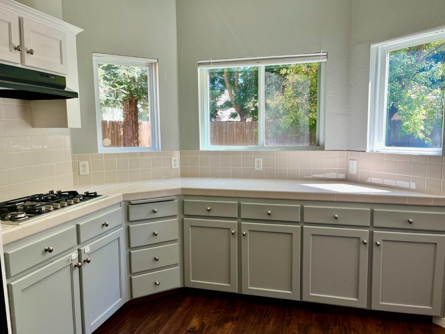 2771 E Waterford, Fresno, CA 93720