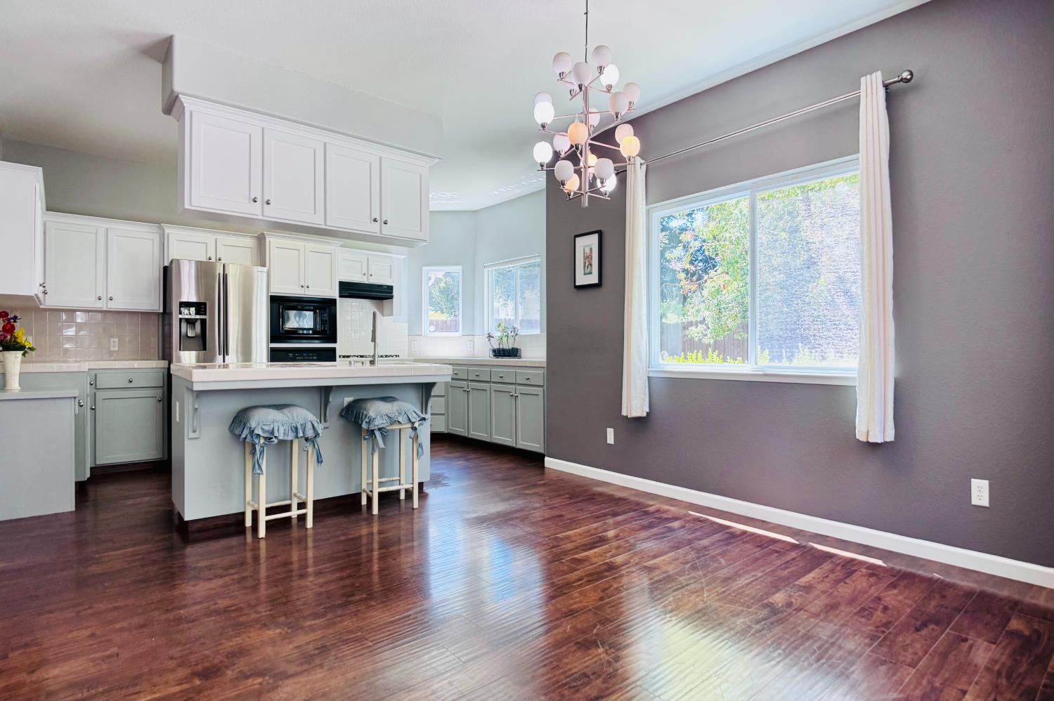 2771 E Waterford, Fresno, CA 93720