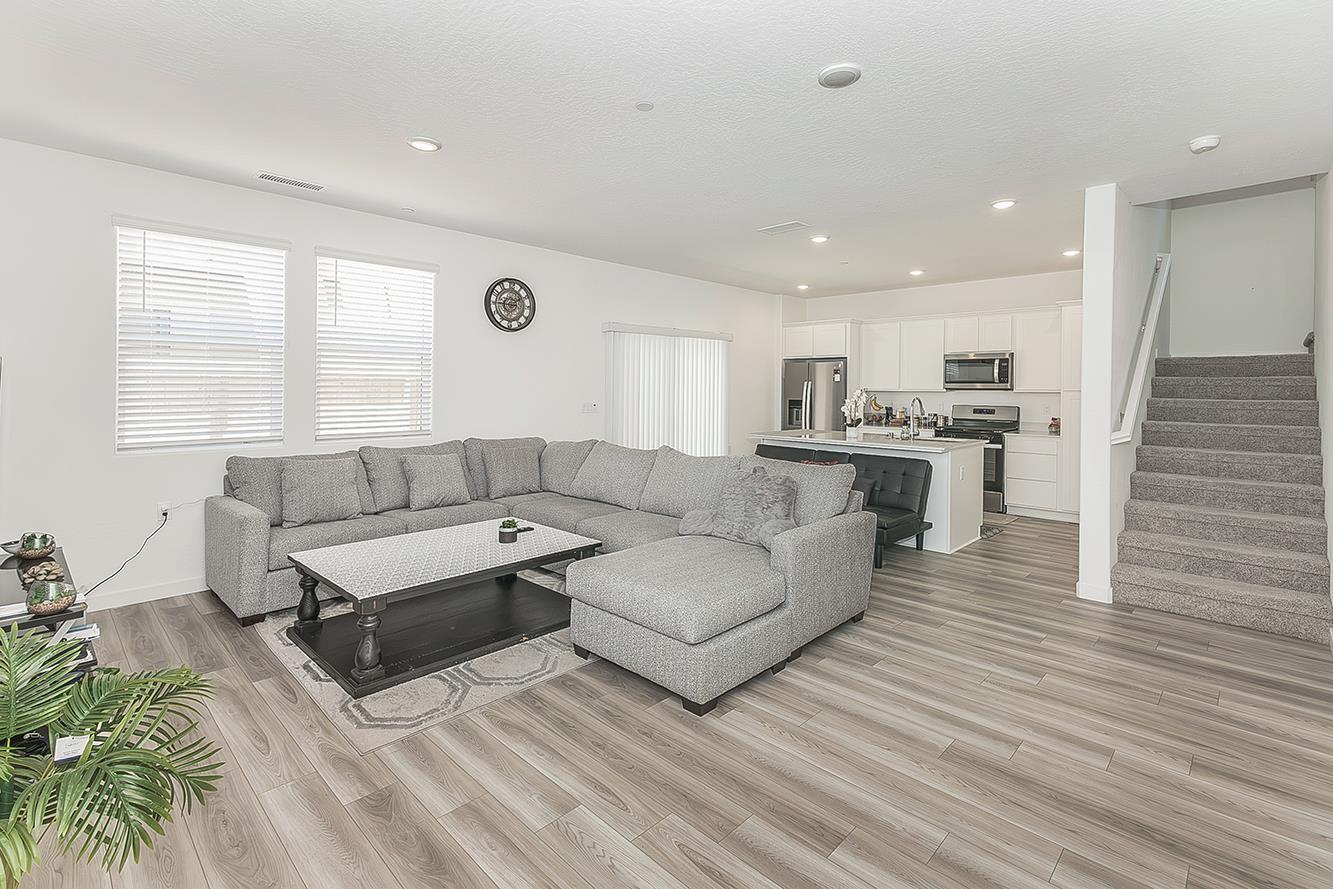 6364 W Hadley Ave, Fresno, CA 93723