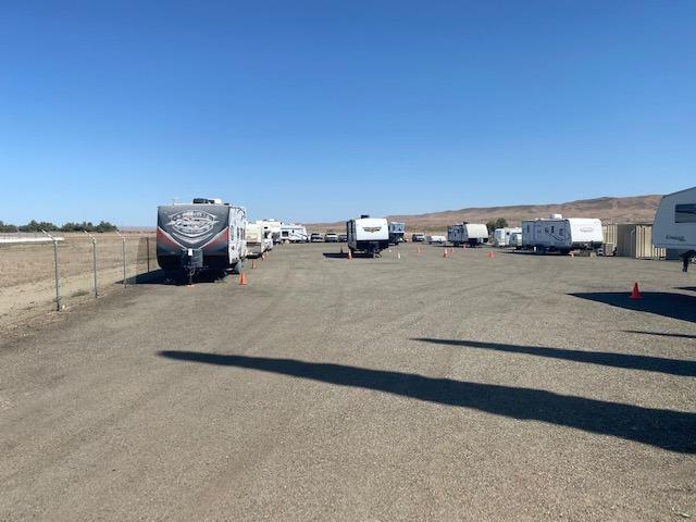 1075 W Elm Ave, Coalinga, CA 93210