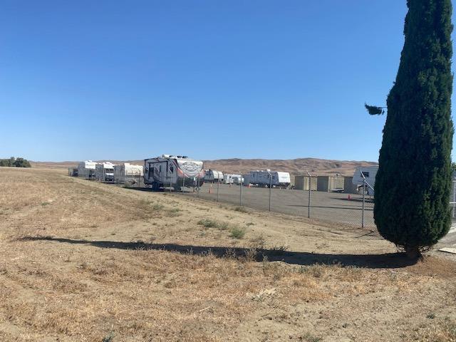 1075 W Elm Ave, Coalinga, CA 93210