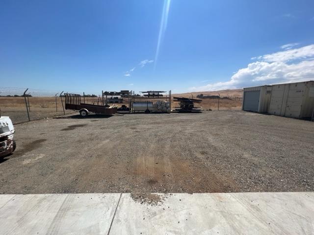 1075 W Elm Ave, Coalinga, CA 93210