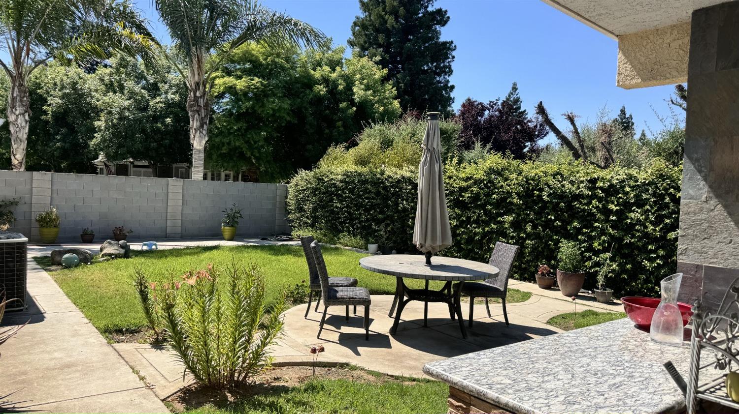 5052 W Locust Ave, Fresno, CA 93722