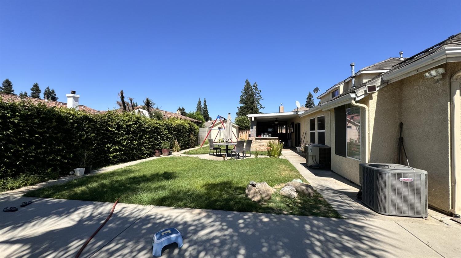 5052 W Locust Ave, Fresno, CA 93722