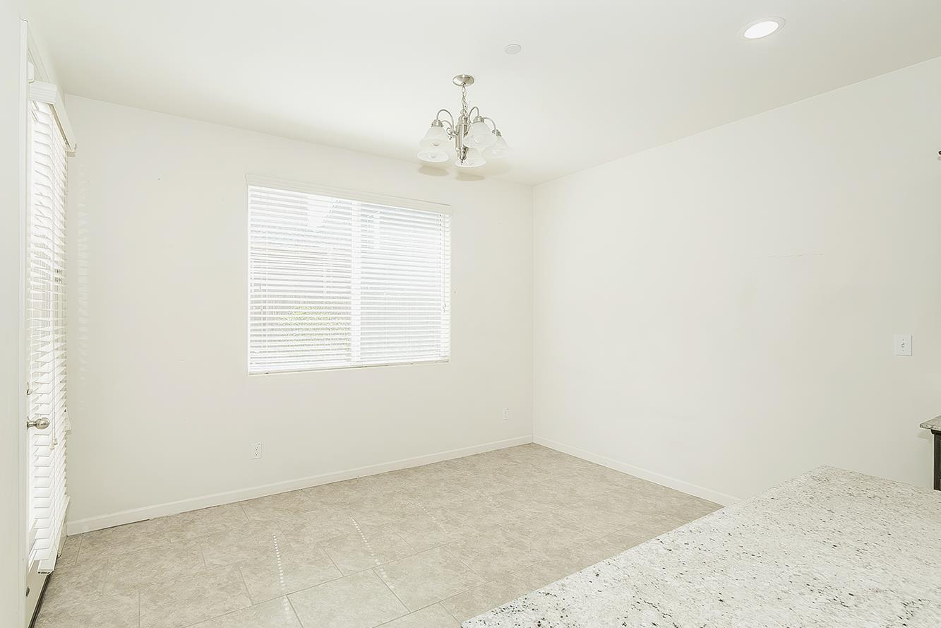 3415 Amanecer Ave, Clovis, CA 93619