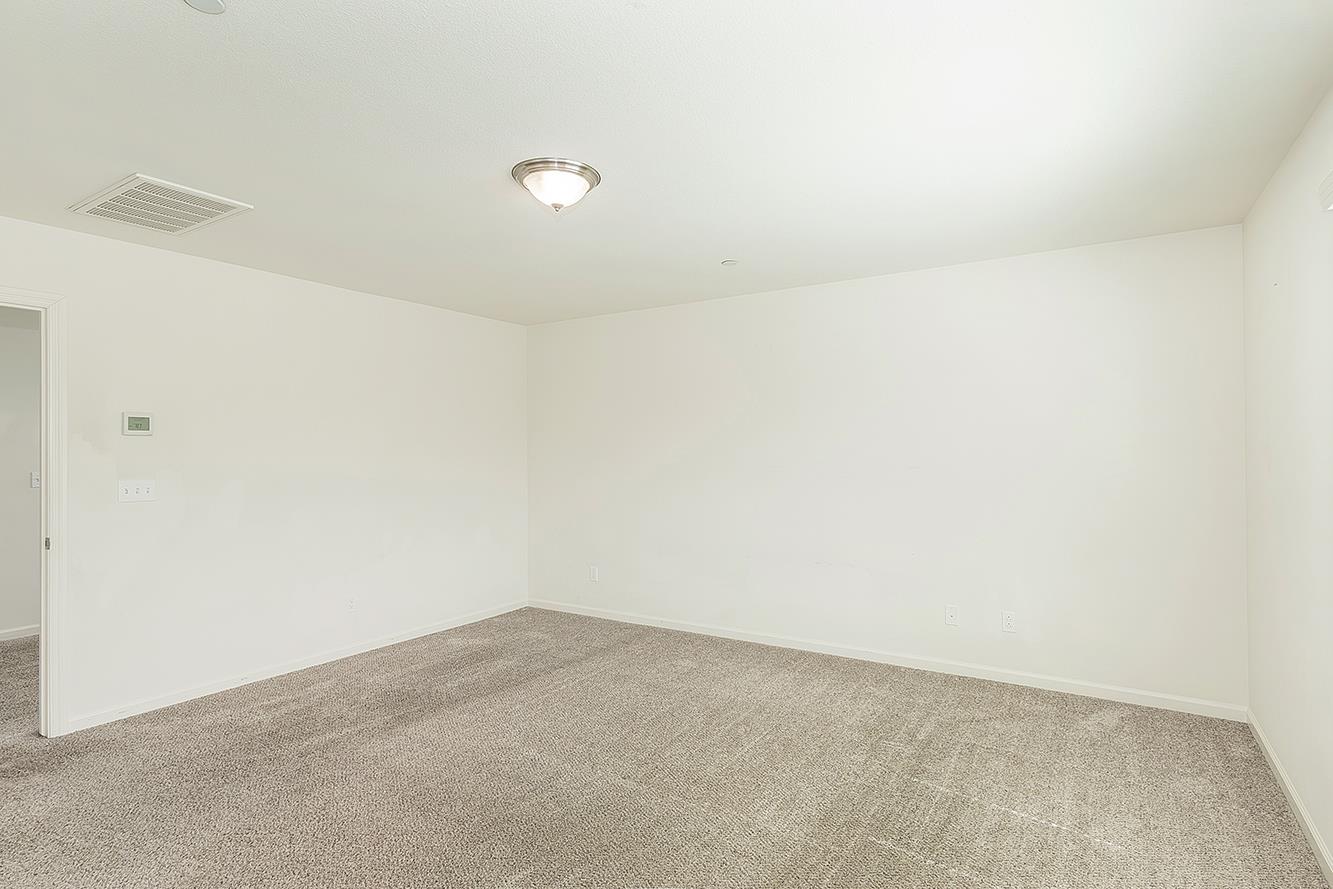 3415 Amanecer Ave, Clovis, CA 93619