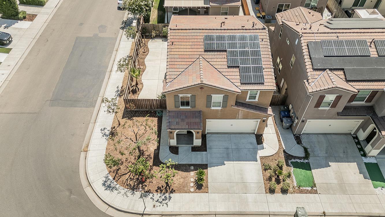 3415 Amanecer Ave, Clovis, CA 93619