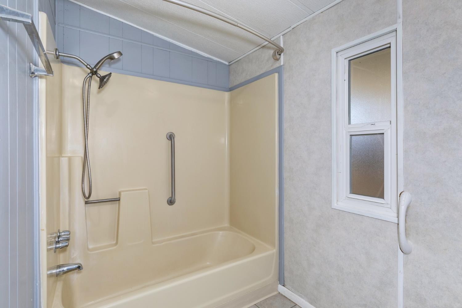 8701 Highway 41 #68, Fresno, CA 93720