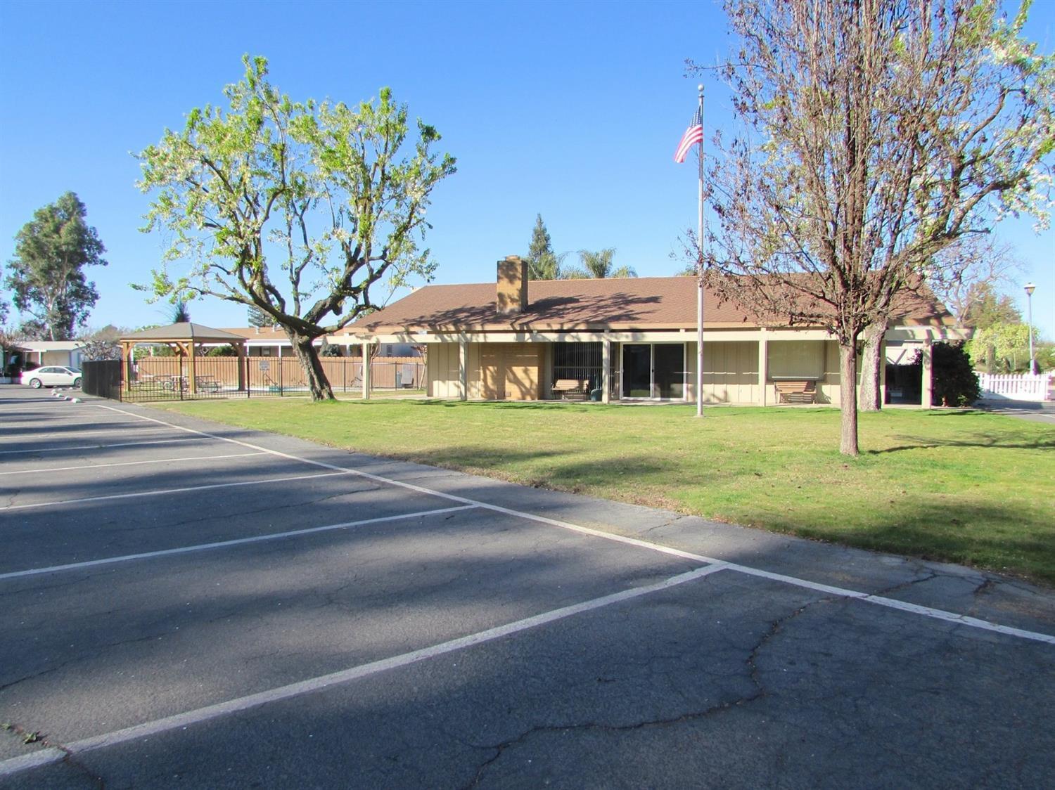 8701 Highway 41 #68, Fresno, CA 93720