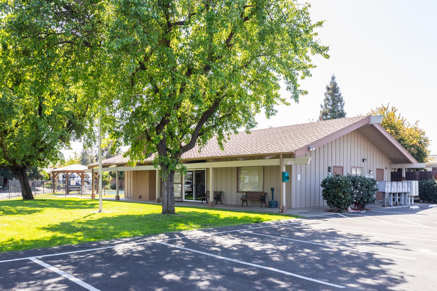 8701 Highway 41 #68, Fresno, CA 93720