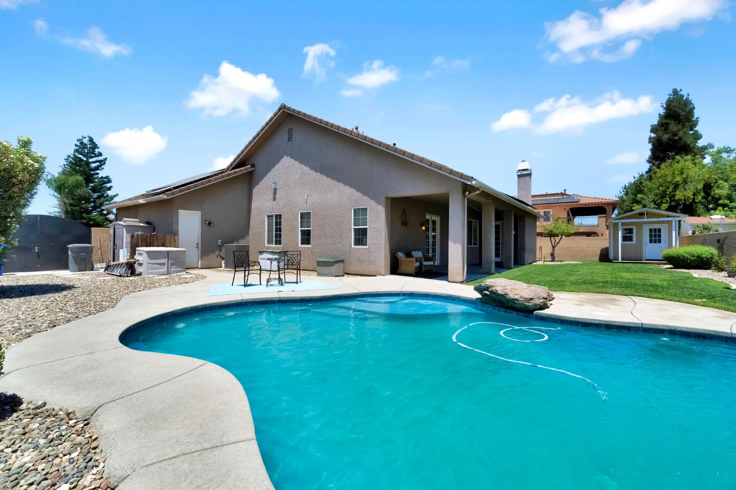 2512 Rodeo St, Selma, CA 93662