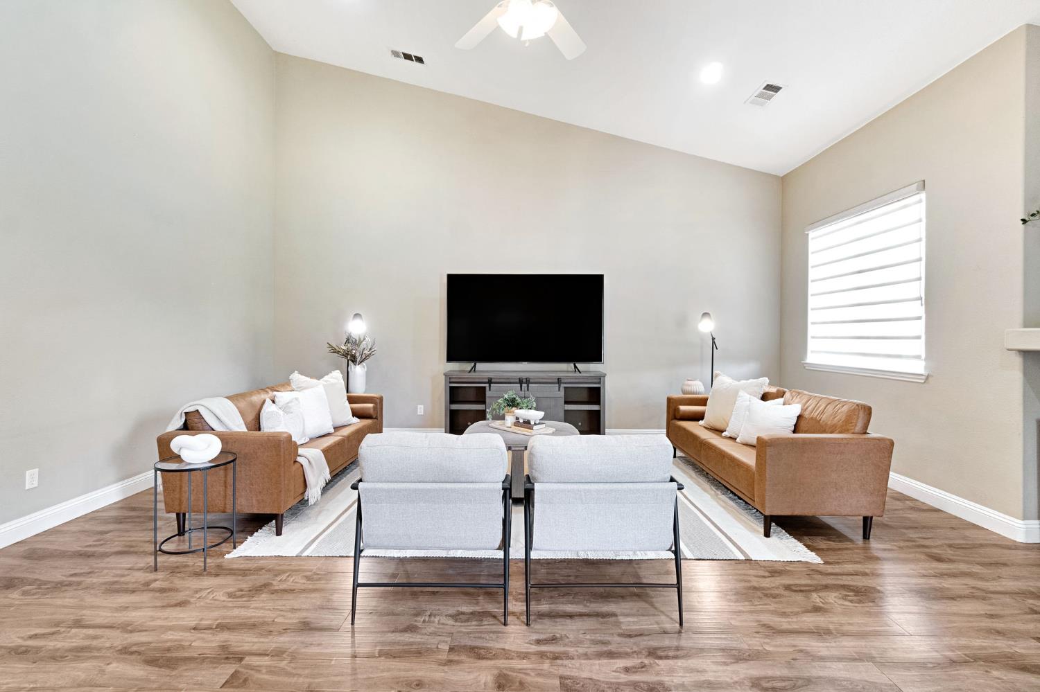 2512 Rodeo St, Selma, CA 93662