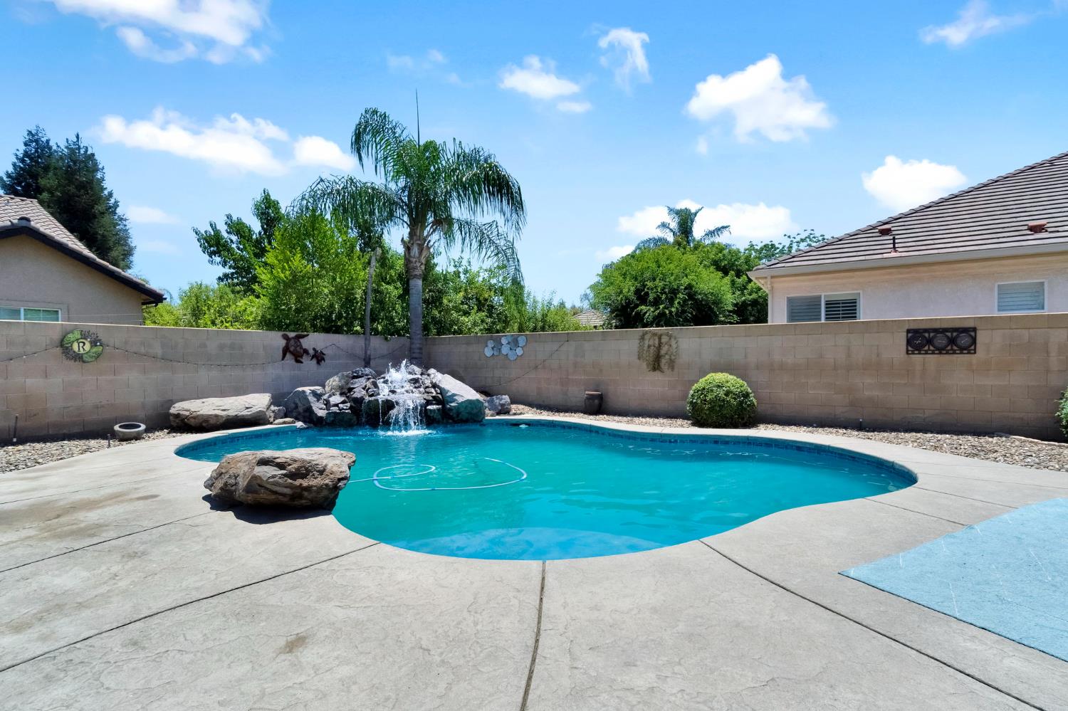 2512 Rodeo St, Selma, CA 93662