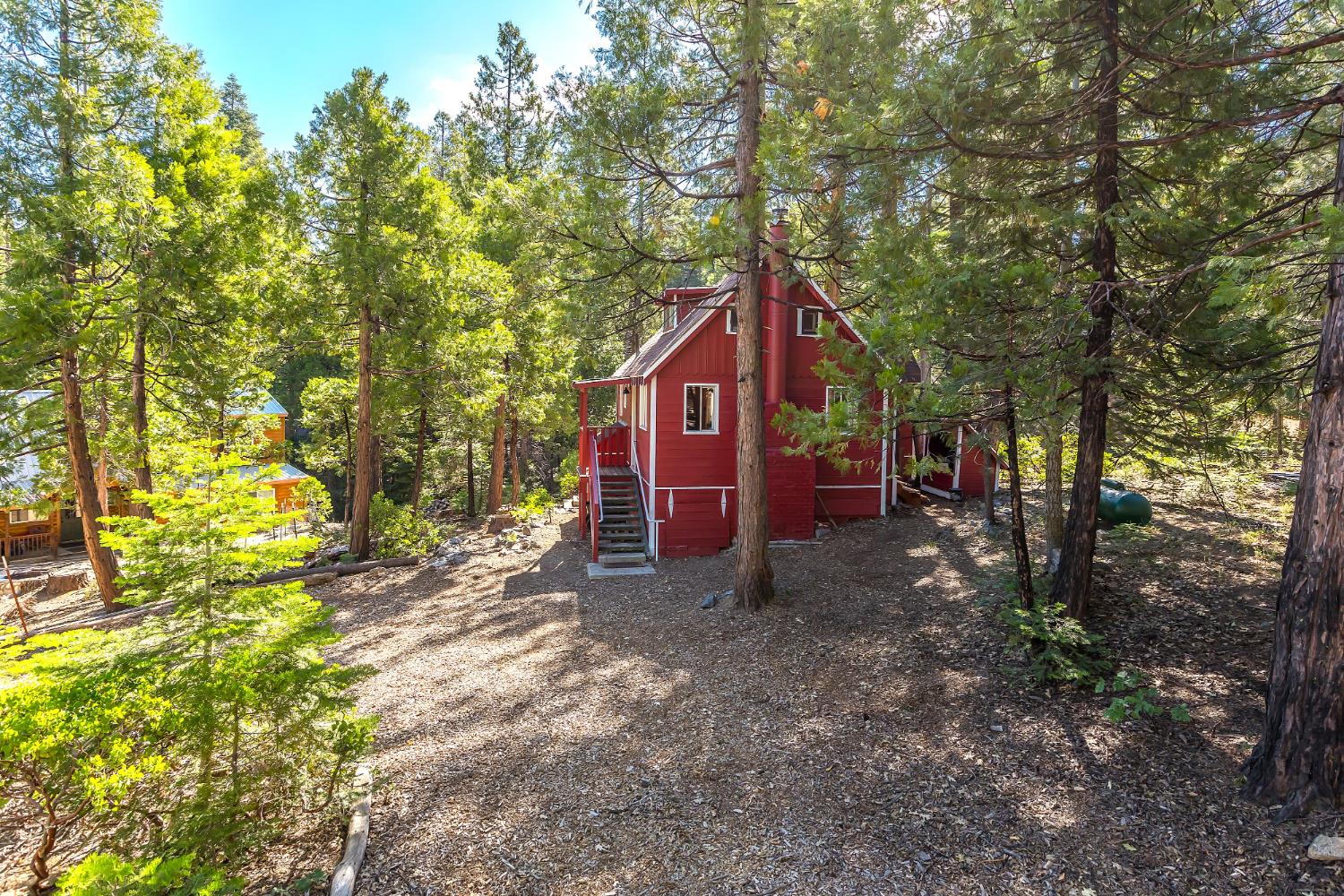 41233 Rock Rd, Shaver Lake, CA 93664