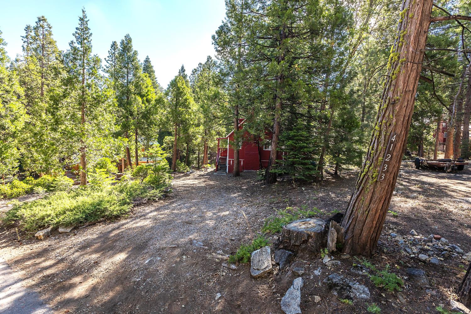 41233 Rock Rd, Shaver Lake, CA 93664