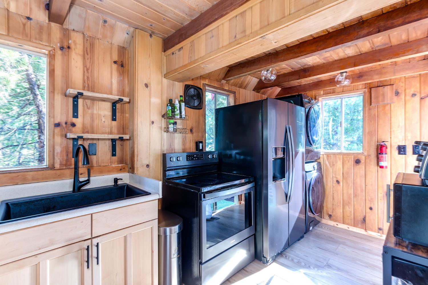 41233 Rock Rd, Shaver Lake, CA 93664