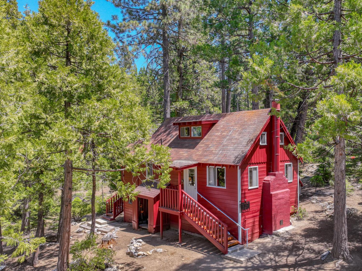 41233 Rock Rd, Shaver Lake, CA 93664